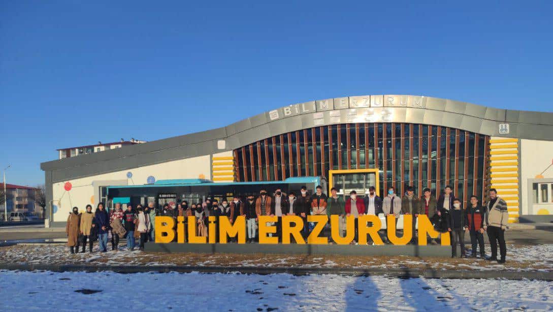Erzurum Büyükşehir Belediyesi Tarafından Düzenlenen  Lise  Bilim Merkezi Gezimizden Kareler