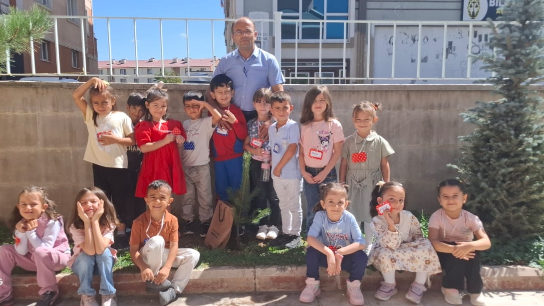 Her Çocuk Bir Fidan, İlk Ders Yeşil Vatan